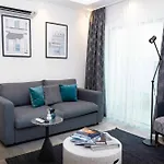 Luxury Cozy 2 Bdr Downtown Apt.6