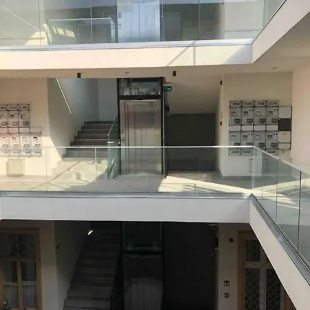 Luxury Cozy 2 Bdr Downtown Apt.6 * بودابست