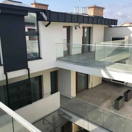 Luxury Cozy 2 Bdr Downtown Apt.6 بودابست