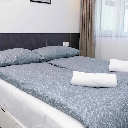 Apartment Luxury Cozy 2 Bdr Downtown Apt.6 Budapest