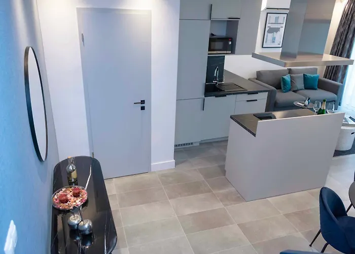 Apartmán Luxury Cozy 2 Bdr Downtown Apt.6