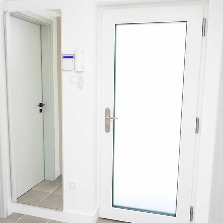 Luxury Cozy 2 Bdr Downtown Apt.6 Apartman *