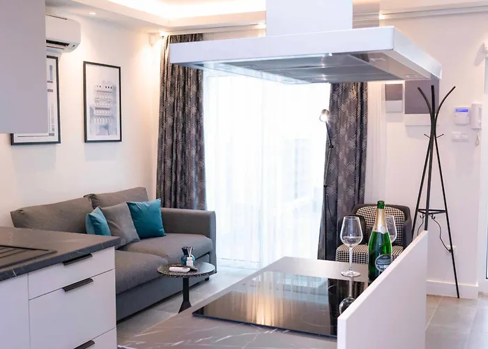 Luxury Cozy 2 Bdr Downtown Apt.6 Appartement *