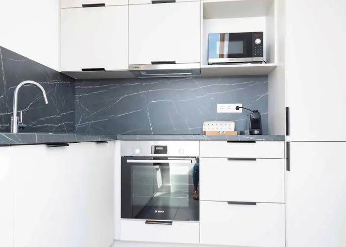 Luxury Cozy 2 Bdr Downtown Apt.6 Appartement *